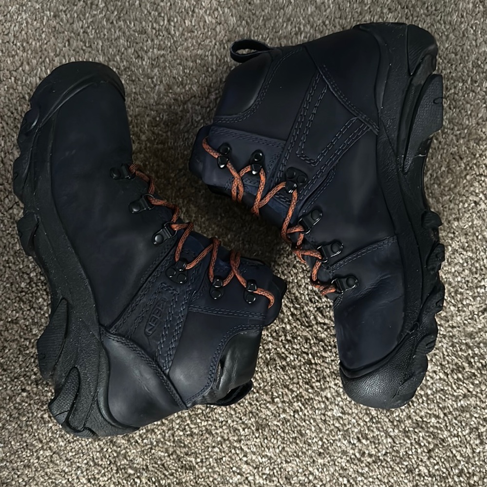 COPY - Men’s Keen Pyrenees Boots